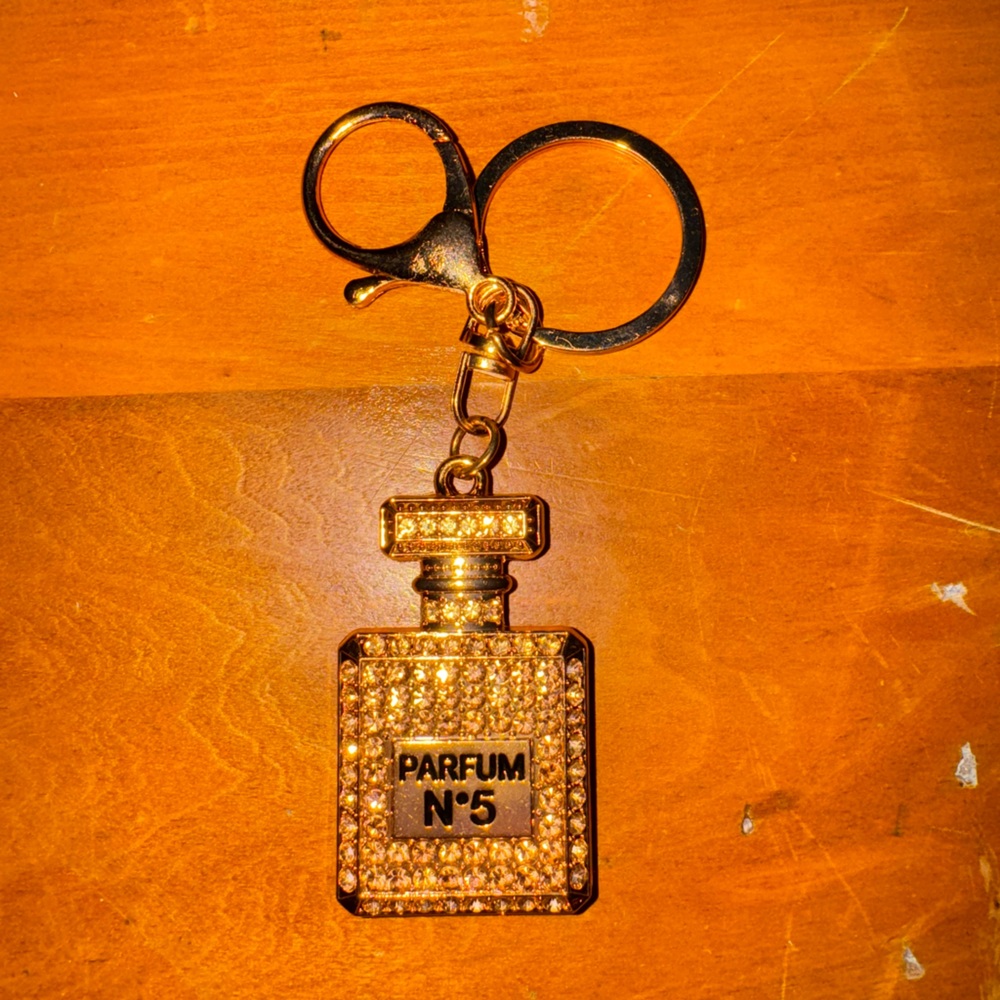 Gold Parfum No. 5 Keychain